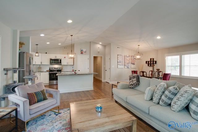 805 Rison Avenue, Huntsville, AL 35801