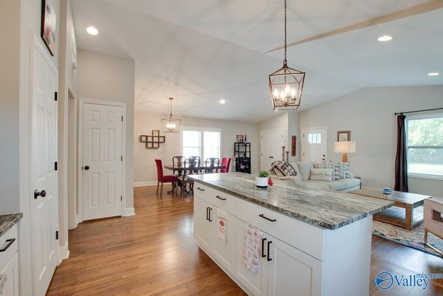805 Rison Avenue, Huntsville, AL 35801