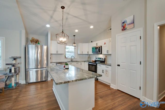 805 Rison Avenue, Huntsville, AL 35801