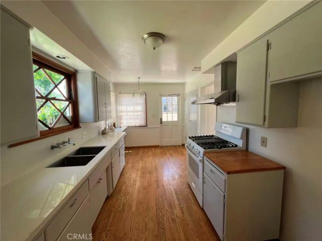 9902 Daines, Temple City, CA 91780