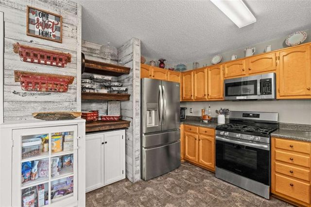 637 Angela Drive, Temple, GA 30179