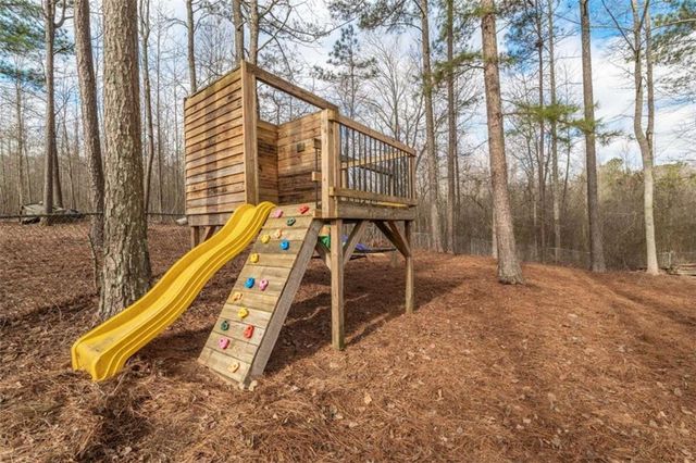 637 Angela Drive, Temple, GA 30179