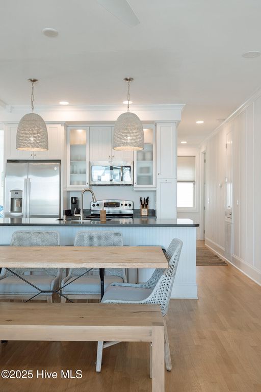 Image 12 of property listing at 16 E Henderson Street Unit A, Wrightsville Beach, NC 28480