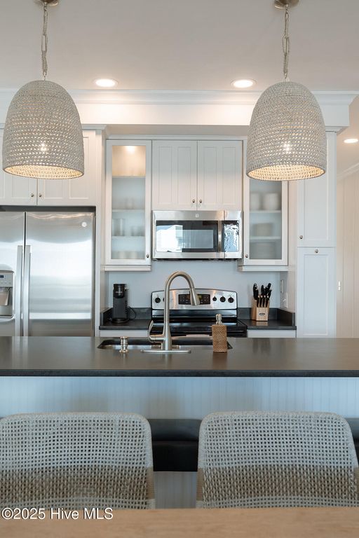 Image 16 of property listing at 16 E Henderson Street Unit A, Wrightsville Beach, NC 28480