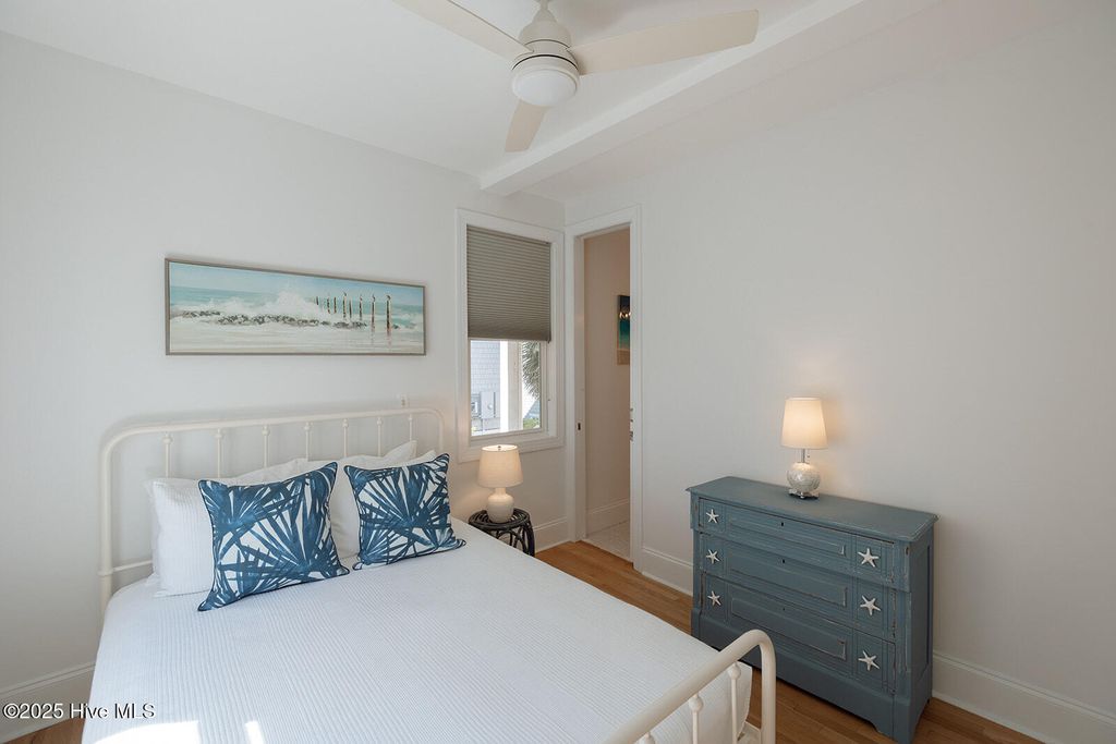 Image 20 of property listing at 16 E Henderson Street Unit A, Wrightsville Beach, NC 28480