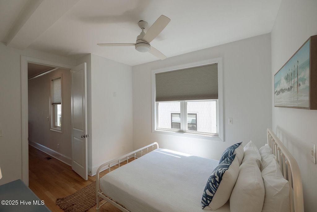 Image 21 of property listing at 16 E Henderson Street Unit A, Wrightsville Beach, NC 28480