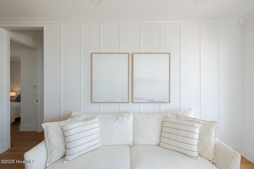 Image 9 of property listing at 16 E Henderson Street Unit A, Wrightsville Beach, NC 28480