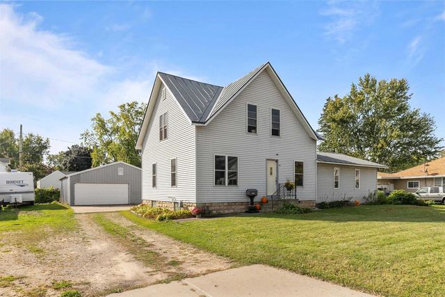 514 E BEACON AVENUE, New London, WI 54961
