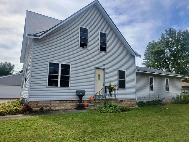 514 E BEACON AVENUE, New London, WI 54961