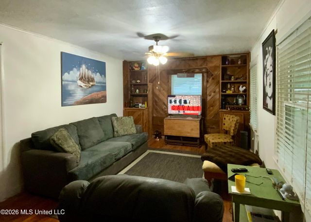 144 Plummer Circle, Jackson, MS 39212