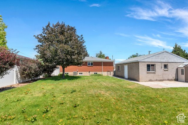 1083 W 10550 S, South Jordan, UT 84095