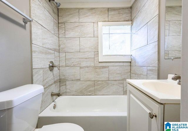 2207 4TH PLACE E, Tuscaloosa, AL 35006