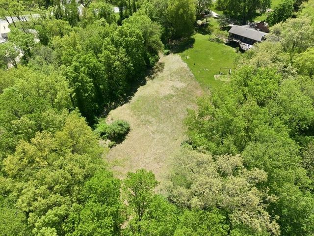3930 West Overlook Road, Iowa City, IA 52240