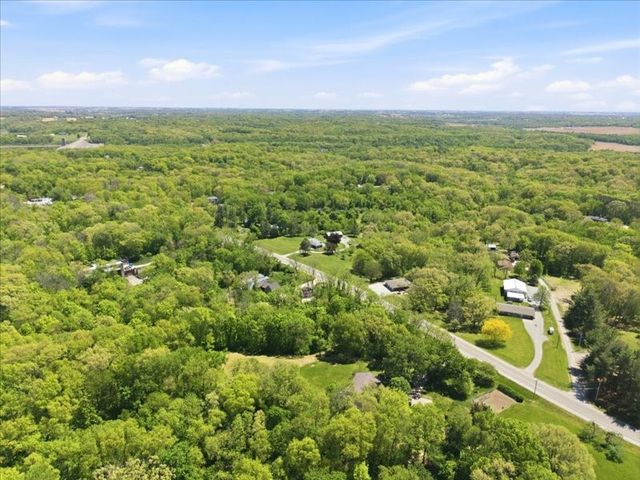3930 West Overlook Road, Iowa City, IA 52240