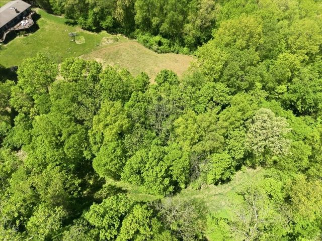 3930 West Overlook Road, Iowa City, IA 52240