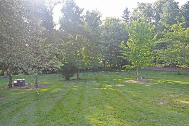 11014 Havenwood Meadows Drive, Evansville, IN 47725