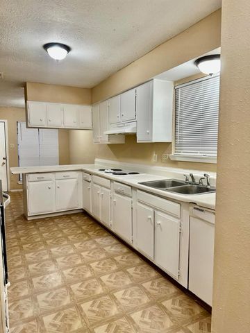 722 Stephanie Drive, Missouri City, TX 77489