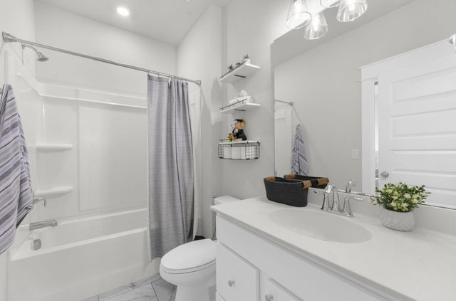 194 Ashworth Drive, Summerville, SC 29486