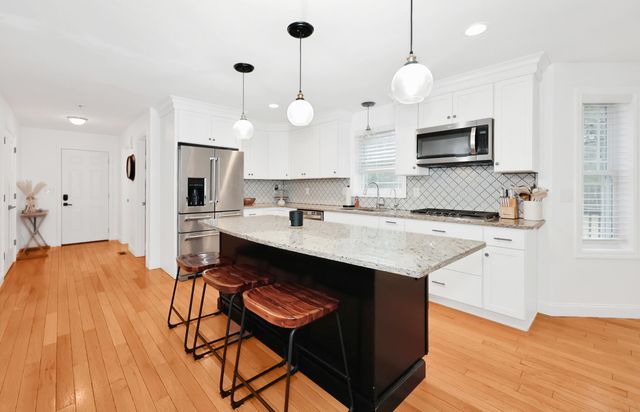 432 Mountain Road, Concord, NH 03301