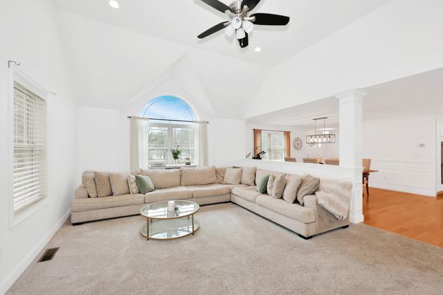 432 Mountain Road, Concord, NH 03301