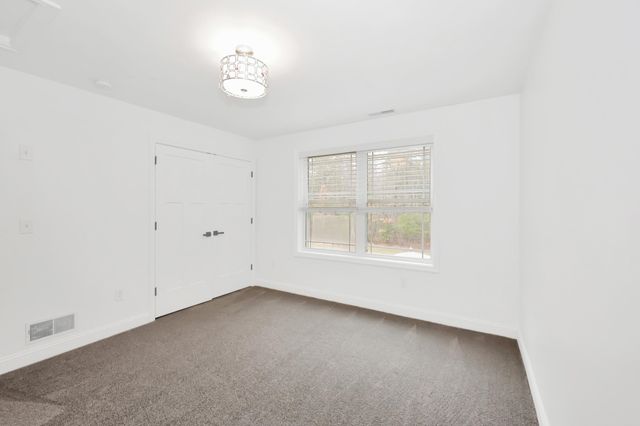 432 Mountain Road, Concord, NH 03301