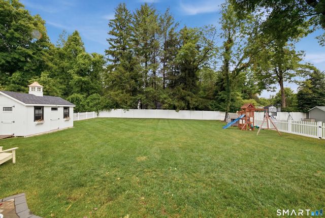 254 Tunxis Road, West Hartford, CT 06107