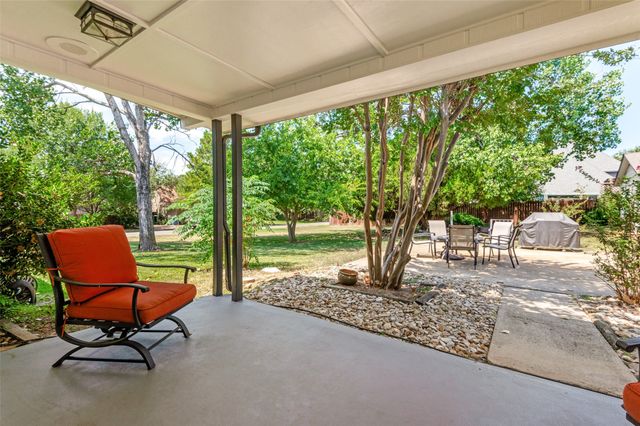 2201 Lake Coves Drive, Flower Mound, TX 75022