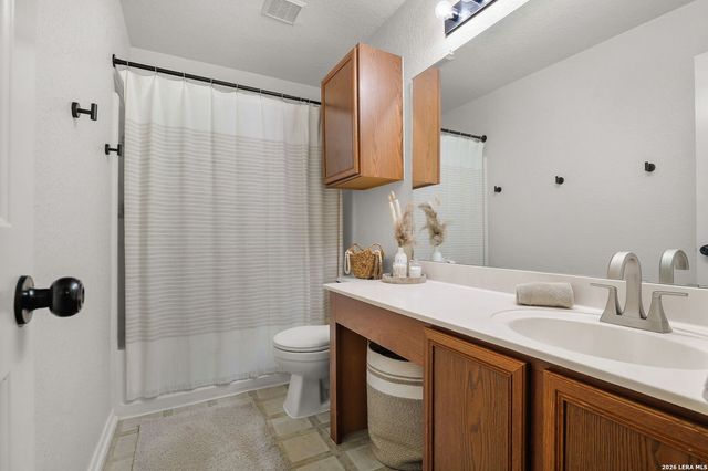 9114 Laguna Rio, San Antonio, TX 78251