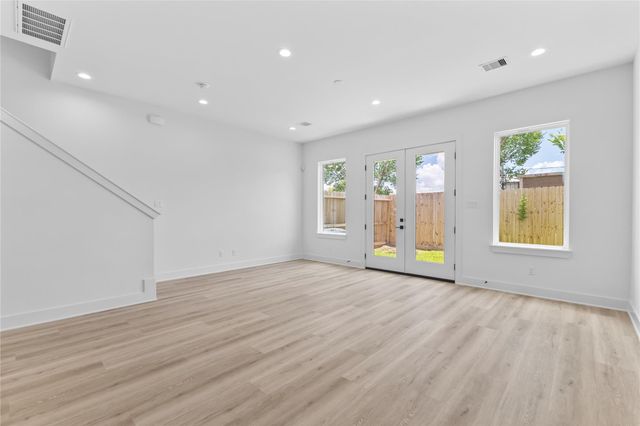 3426 Bolin Road Roads, Houston, TX 77092