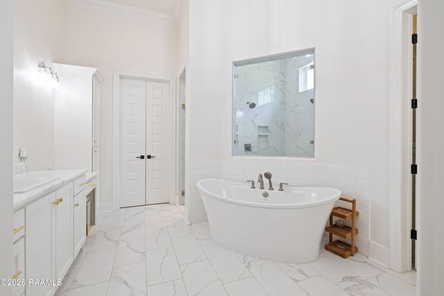 100 Viaulet Road, Youngsville, LA 70592