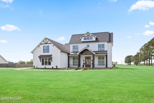 100 Viaulet Road, Youngsville, LA 70592