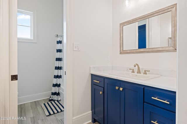 100 Viaulet Road, Youngsville, LA 70592