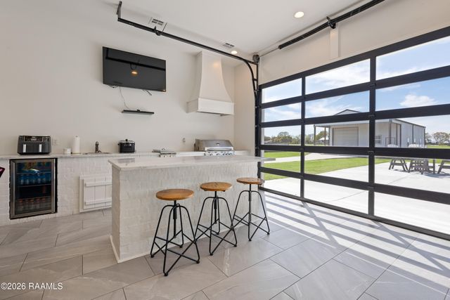 100 Viaulet Road, Youngsville, LA 70592