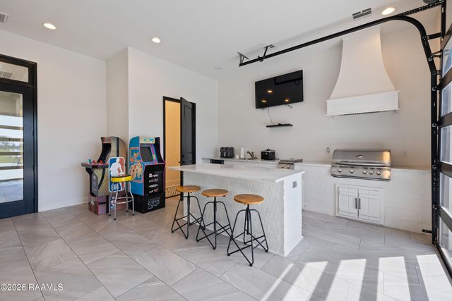 100 Viaulet Road, Youngsville, LA 70592