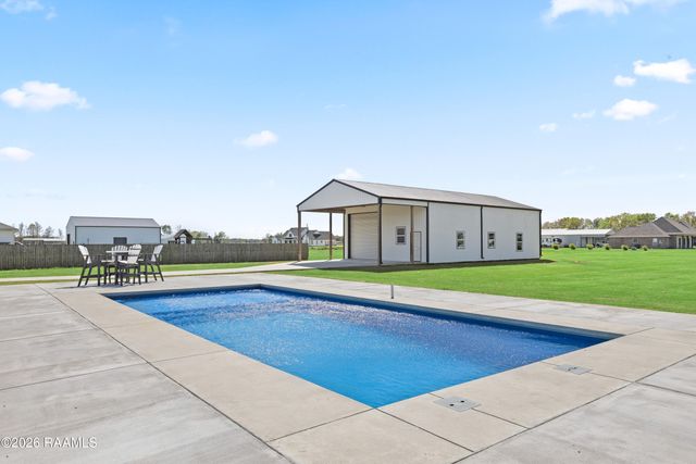 100 Viaulet Road, Youngsville, LA 70592