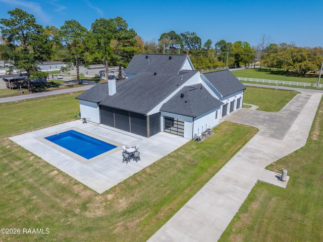 100 Viaulet Road, Youngsville, LA 70592
