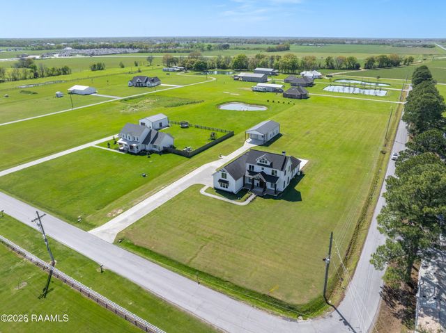 100 Viaulet Road, Youngsville, LA 70592