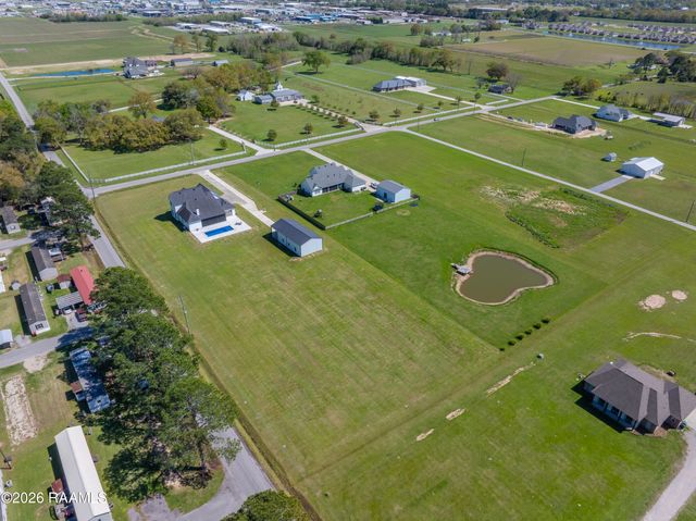 100 Viaulet Road, Youngsville, LA 70592