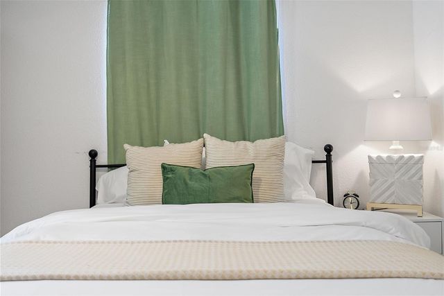 2810 2ND AVENUE S B, St Petersburg, FL 33712