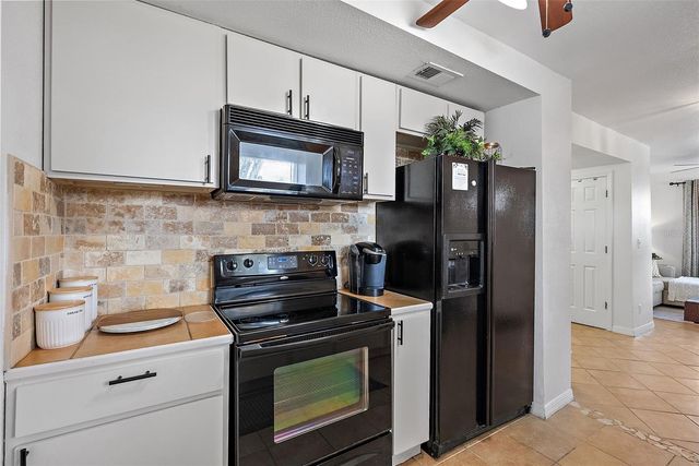 2810 2ND AVENUE S B, St Petersburg, FL 33712