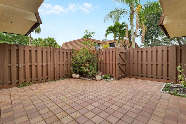 825 Center Street 49c, Jupiter, FL 33458