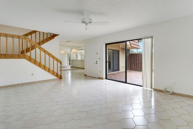825 Center Street 49c, Jupiter, FL 33458
