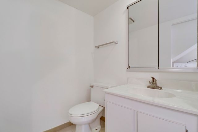825 Center Street 49c, Jupiter, FL 33458