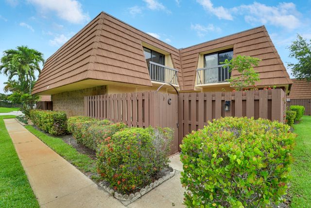825 Center Street 49c, Jupiter, FL 33458