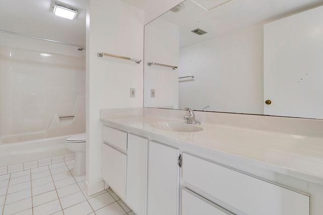 825 Center Street 49c, Jupiter, FL 33458