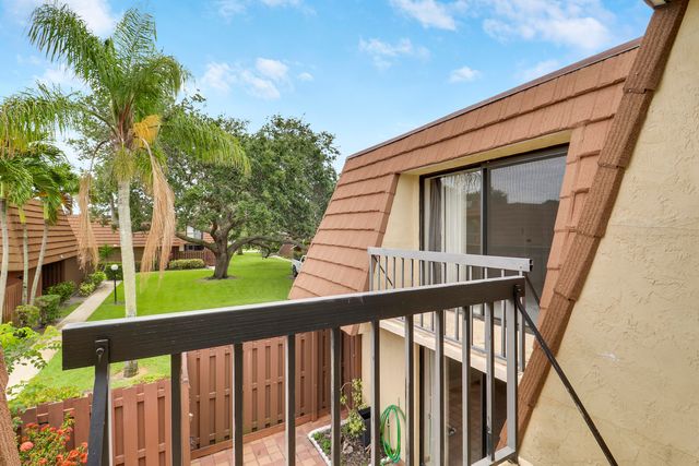 825 Center Street 49c, Jupiter, FL 33458