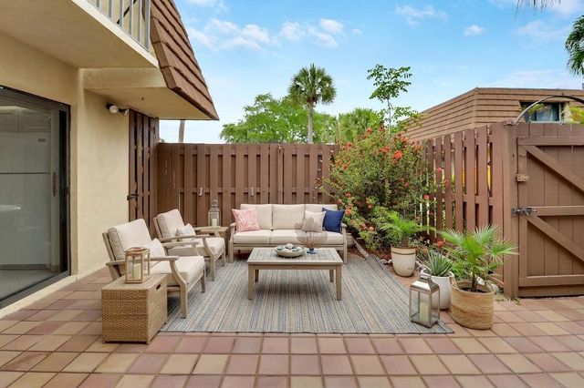 825 Center Street 49c, Jupiter, FL 33458