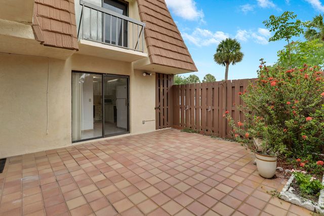 825 Center Street 49c, Jupiter, FL 33458