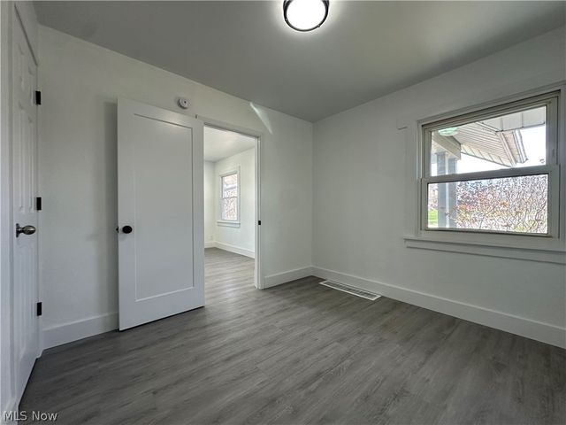 5040 E 88th Street, Garfield Heights, OH 44125