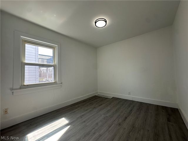 5040 E 88th Street, Garfield Heights, OH 44125